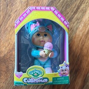 NIB Cabbage Patch Kids Cutietown Series 1 - Blue Pig Collectible Mini Figure